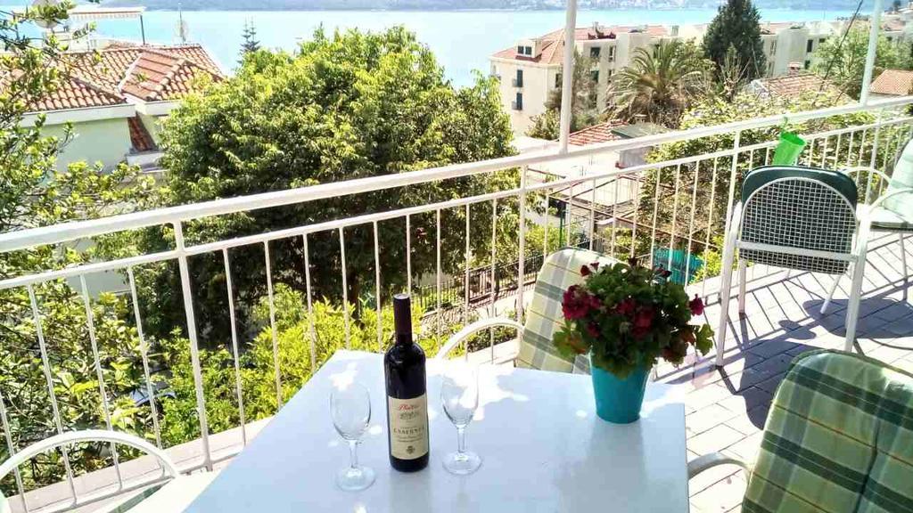 House Orange Apartments Χέρτσεγκ Νόβι Εξωτερικό φωτογραφία